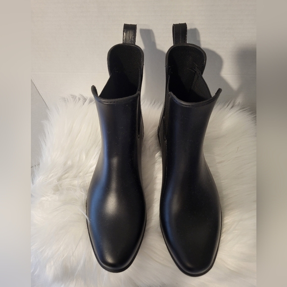 Black Ankle Robber Boots, Size 6 - Picture 4 of 5